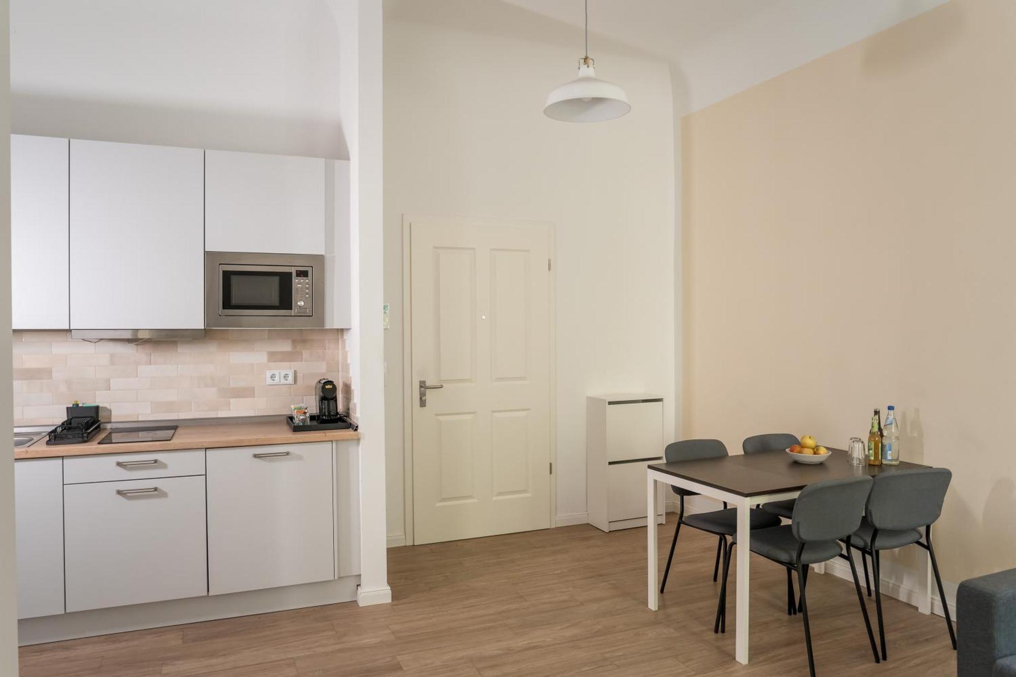 Homaris Apartments Frankfurter Allee Berlin Exteriör bild