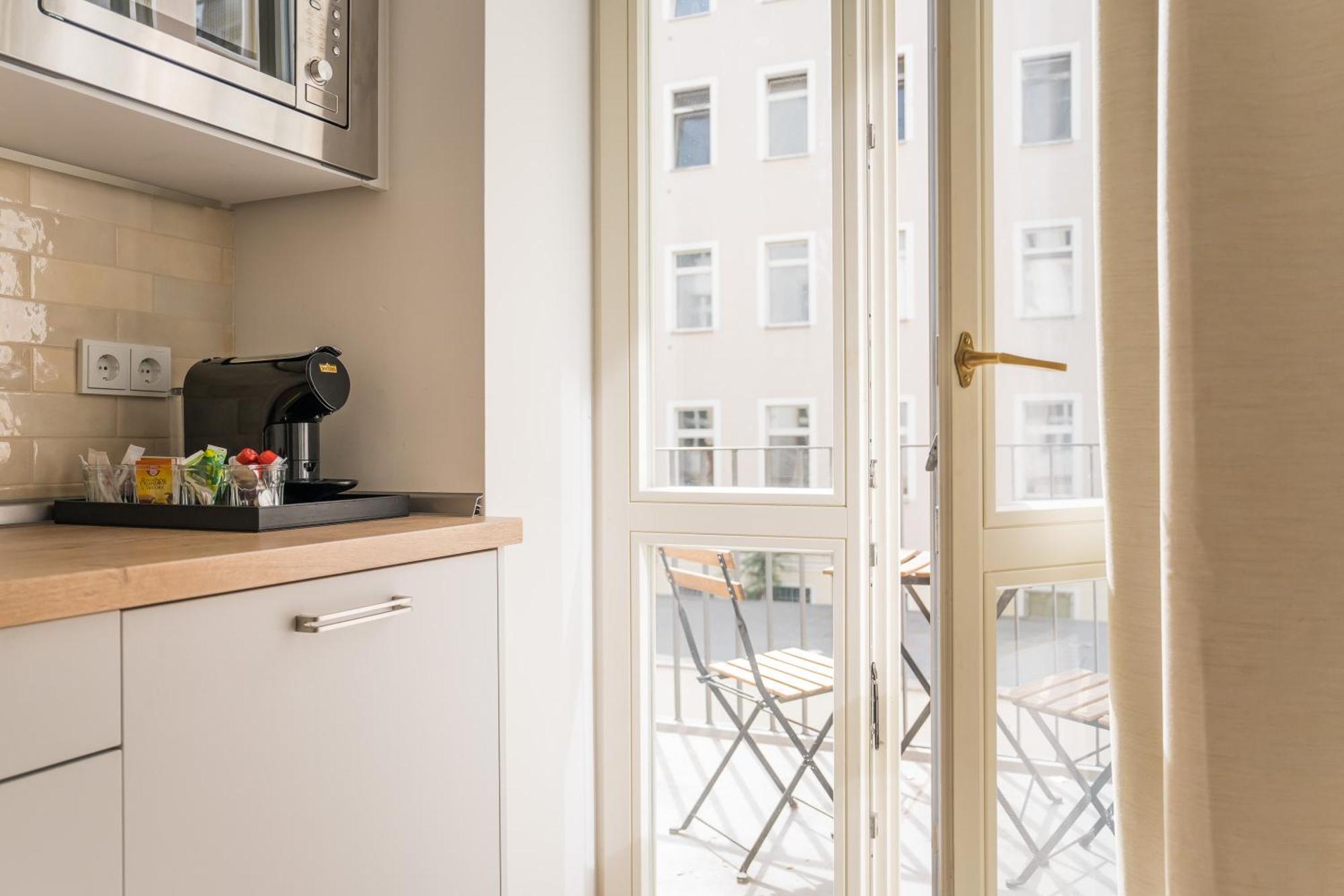 Homaris Apartments Frankfurter Allee Berlin Exteriör bild